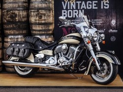 Ini Motor Hasil Kolaborasi Indian Motorcycles dan Jack Daniels