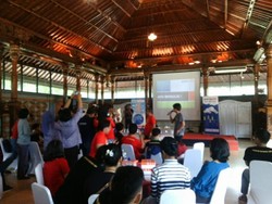 Pelajaran Berharga dari Workshop Menulis di TMII