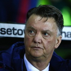 Menunggu Sambutan Publik Old Trafford untuk Van Gaal