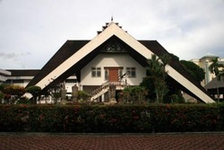 Liburan Imlek, Saatnya Lihat Cakra Donya di Aceh