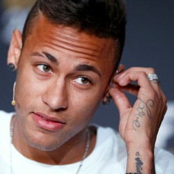 Bicara Soal Rumor Neymar ke Madrid, Ramos: Yang Jelas Saya Takkan ke Barca