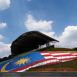 Melongok Kesibukan di Sepang di Tes Pramusim 2016