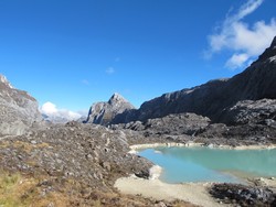 Sudut-sudut Cantik Puncak Tertinggi Indonesia