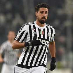 Khedira Menepi 2-3 Pekan, Kemungkinan Absen Lawan Napoli dan Bayern