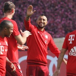 Vidal Bakal Tuntut Koran yang Mengabarkannya Mabuk Sebelum Latihan
