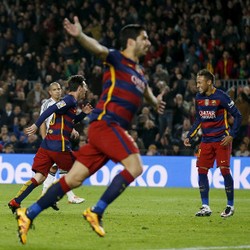 Suarez 4 Gol, Messi Hat-trick, Barca Lumat Valencia 7-0