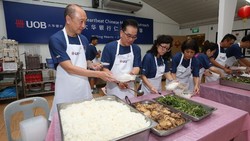 Meriahkan Imlek, 5.000 Sup Ayam Dibagikan Gratis