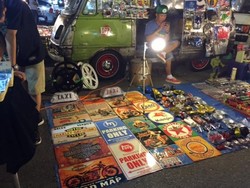 Yang Liburan ke Bangkok, Ini Tempat Belanja Murah Meriahnya