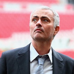 Butuh Kompetisi, Mourinho Isyaratkan Ingin Tetap di Premier League