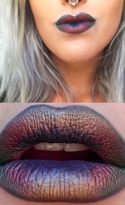 Mencampur 3 Warna Lipstik Metalik Jadi Tren Kecantikan di Instagram