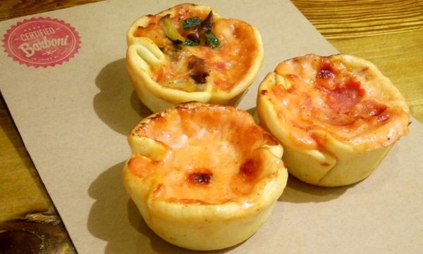 Mencoba Keunikan Pizza Cupcakes hingga Pizza  Ber-topping Nutella