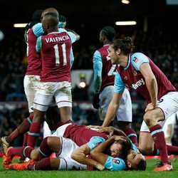 West Ham Bayar Mahal Kemenangan atas Liverpool