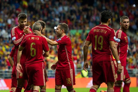 Target Three Peat Spanyol di Prancis