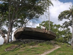 Melihat Peninggalan Perang Dunia II di Pantai Anoi Itam, Aceh