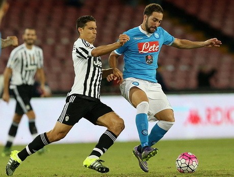 Allegri: Napoli Bukan Cuma Higuain