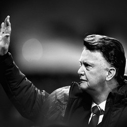 Van Gaal: MU Akan Memberi Tahu Saya Kalau Mereka Bicara dengan Mourinho