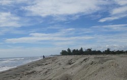 Pantai Lama Muda yang Asyik Buat Piknik di Aceh