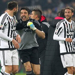 Mesin Juve Sedang Panas: Tangguh di Belakang, Tajam di Depan