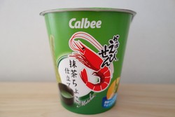 Kriuk Wangi Keripik Udang Berlapis Cokelat Matcha