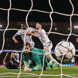 PSG Sesalkan Satu Gol Tandang Chelsea