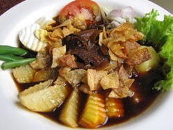 Racikan Salad yang Diadaptasi dari Kuliner Belanda