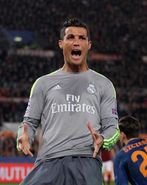 Zidane Bangga Lihat Ronaldo Penuhi Ekspektasi