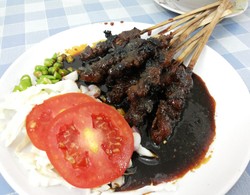 Yuk! Nyate Kambing Enak di 5 Warung Sate Ini!