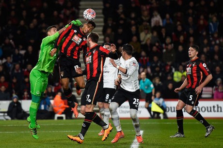 Everton Bekap Bournemouth untuk Maju ke Perempatfinal