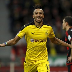 Diwarnai Walk-out Wasit, Dortmund Kalahkan Leverkusen 1-0