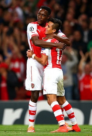 Benitez: Sanchez dan Welbeck Bisa Jadi Senjata Arsenal untuk Hadapi Barca