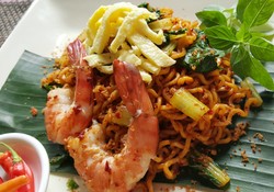 Mie Goreng Instan Crunchy Chilli