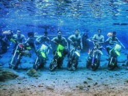 Ini Yang Lagi Heboh, Foto Bareng Motor Underwater di Klaten