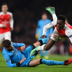 Apakah Pique Sengaja Dapat Kartu Kuning?