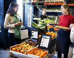 Denmark Buka Supermarket Limbah Makanan Pertama di Dunia