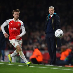 Winterburn Tegaskan Arsenal Harus Belanja Pemain Musim Panas Nanti