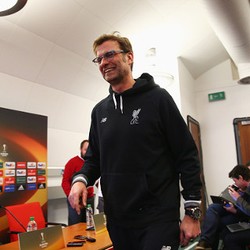 Liverpool Hadapi Manchester United, Klopp Angkat Dua Jempol