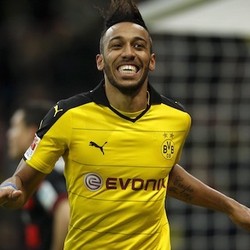 Aubameyang: 100 Gol dan Michael Jackson