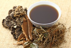 Jamu Herbal Juga Bisa Mengandung Bahan Tak Halal
