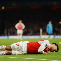 Chamberlain Menepi Delapan Pekan