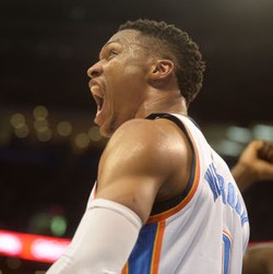 Triple-Double Westbrook Bantu Thunder Menang di Markas Kings