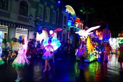Kemilau Parade Cahaya di Trans Studio Bandung