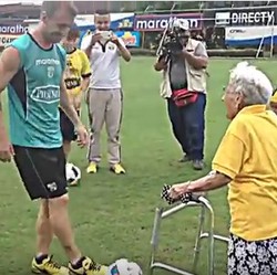 Kisah Cinta 9 Dekade Antara Nenek 102 Tahun dengan Klub Favoritnya