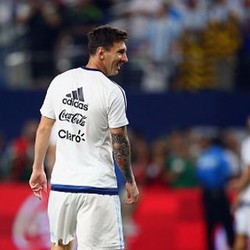 Messi Tak Peduli dengan Kritik Media Argentina