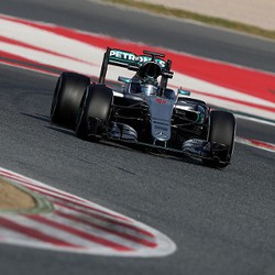 Rosberg Tercepat, Mobil Rio Sempat Alami Kebocoran Oli