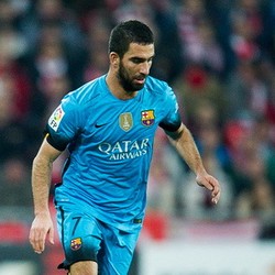 Arda Turan yang Serba Bisa Buat Enrique Terkesan