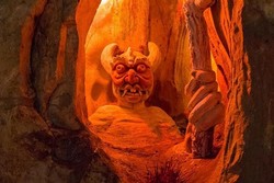 Neraka Dalam Gua Vietnam