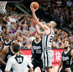 Atasi Kings, Spurs Masih Tak Terkalahkan di Kandang