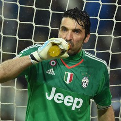 Buffon 94 Menit Menuju Rekor Clean Sheet Serie A