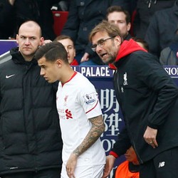 Klopp Kini Bisa Tersenyum Melihat Bench Liverpool