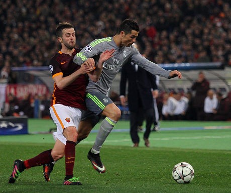 I Lupi Berharap Keajaiban di Bernabeu